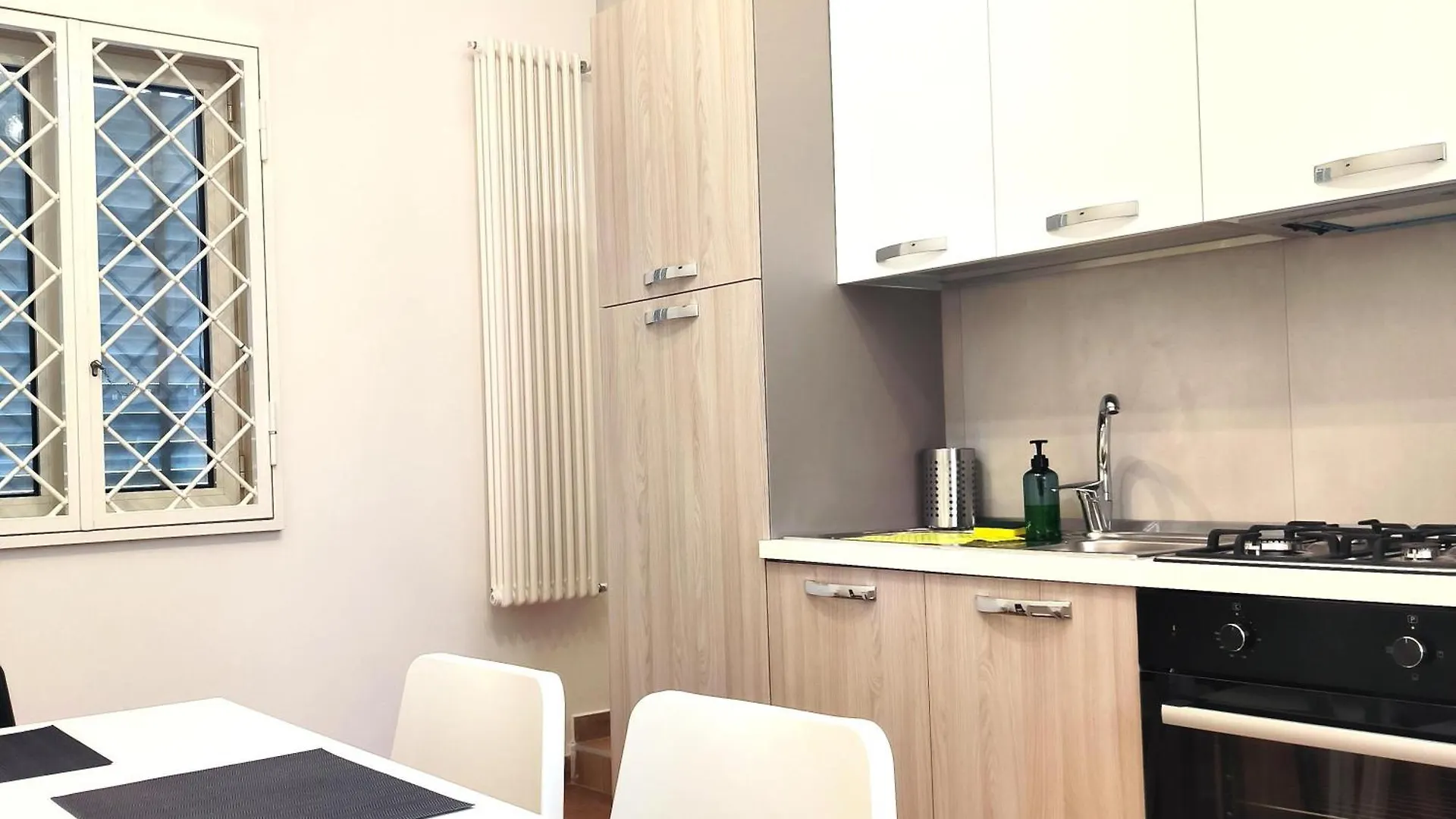 Residenza Dell'E Apartment Naples