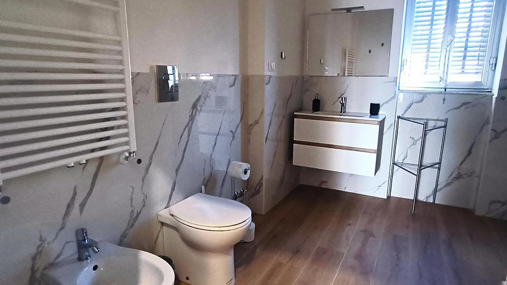Residenza Dell'E Apartment Naples